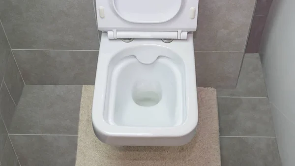 Bílá Toaletní Mísa Moderní Interiéru — Stock fotografie