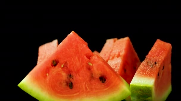 Färsk Vattenmelon Med Frön Svart Bakgrund Närbild Frukt Bakgrund — Stockvideo