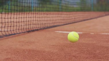 Tenis topu mahkeme ve arka plan Kılavuzu