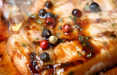 Biberli biftek domuz pirzolası