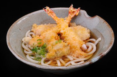 Japon tarzı Soba Tempura