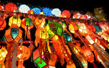 Yeni yıl kağıt lamba