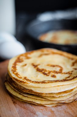 reçel ile lezzetli gözleme