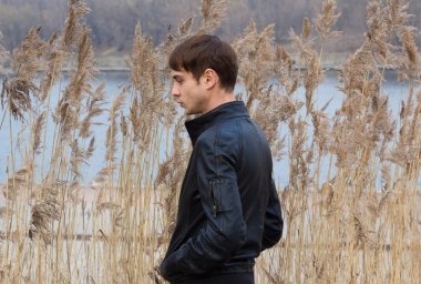 parkta yürüyüş çocuk. Moskova. Rusya