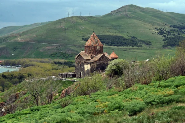 Gereja tua di atas bukit — Stok Foto