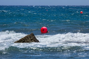 kayalar ve ufuk deniz manzarası