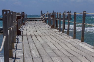 kayalar ve ufuk deniz manzarası