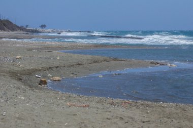 kayalar ve ufuk deniz manzarası