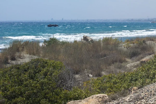 Meereslandschaft mit Felsen und Horizont — Stockfoto