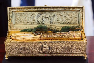 Kutsal emanetler, altın tapınakta muzaffer George 'un eli.