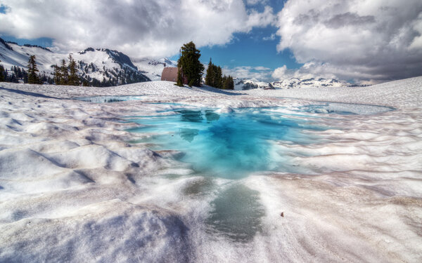 Brilliantly blue melt pool