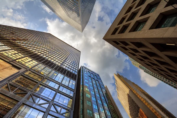 Reflections of clouds on the buildings — Stock Photo, Image