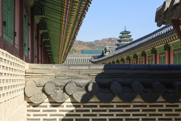 Korean traditional wood house in royal palace in seoul, korea. — Stock Photo, Image