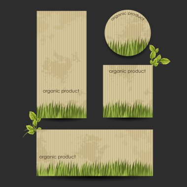 Organik ürünler için etiket kümesi. Karton ve çim Ondüle. Eko, doğal gıda ve kozmetik tasarım kullanıma uygun. Vektör tasarımı