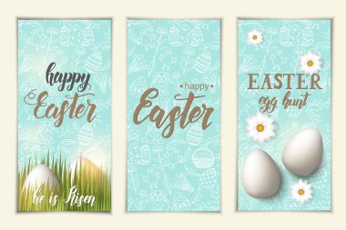 Paskalya bayrağı seti. Çimlerin üzerinde yumurta olan etiketler, el yapımı moda harfler 