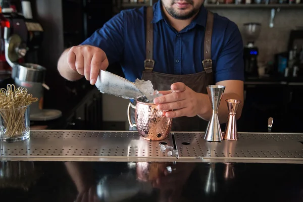 Barista al lavoro Fotografia Stock