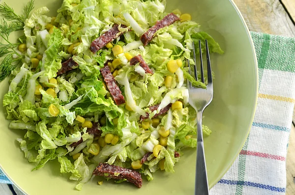 taze lahana ve mısır salatası