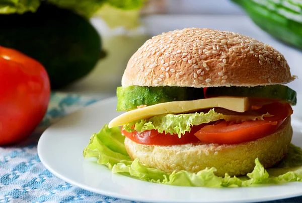 Sanduíche de dieta com vegetal — Fotografia de Stock