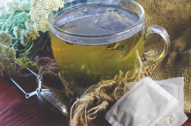 çay şifalı otlar ile