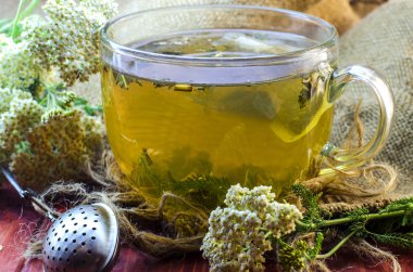 çay şifalı otlar ile