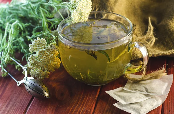 çay şifalı otlar ile