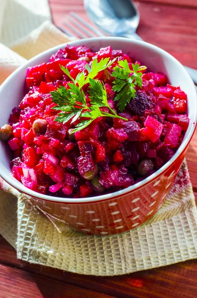 sebze salatası salata sosu