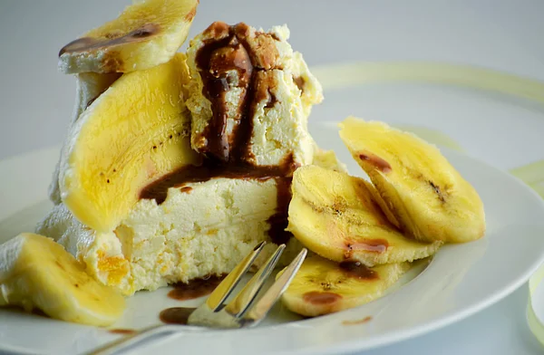 Túró desszert banánnal — Stock Fotó