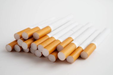 Sigara, tütün rulosu, filtre tüp, sigara yasak..