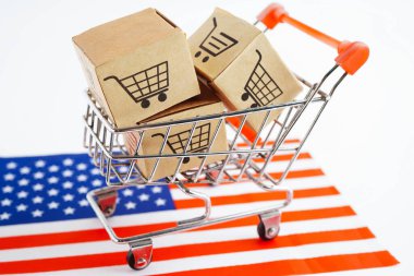 Çevrimiçi alışveriş, Amerikan bayrağında alışveriş arabası kutusu, ithalat ihracat, finans ticareti.
