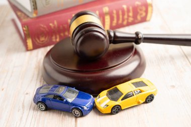 Bangkok, Tayland 15 Mart 2023 Araba kazası davası ve sigorta,.