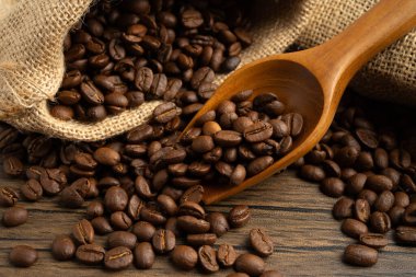 Sabahları içmek için kahve çekirdeği, doğa yemeği..