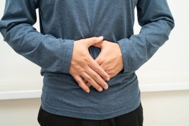 Fıtık, Asyalı erkek mide ağrısı, karın ağrısı ve üroloji problemi..