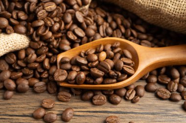 Sabahları içmek için kahve çekirdeği, doğa yemeği..