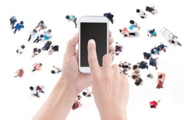 Akıllı telefon arka plan alışveriş insanlar üzerinde tutan el 