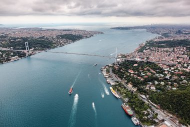 Istanbul ve Boğaziçi Köprüsü
