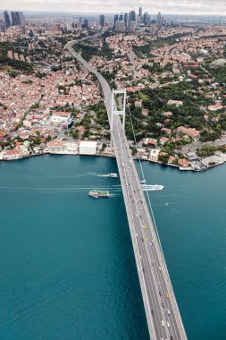 Istanbul ve Boğaziçi Köprüsü