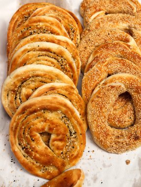 Satır pasties çeşitli