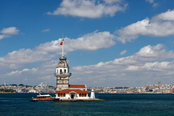 Maidens tower in Istanbul — Stock Photo, Image