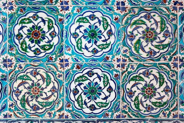 Azulejos florais otomanos — Fotografia de Stock