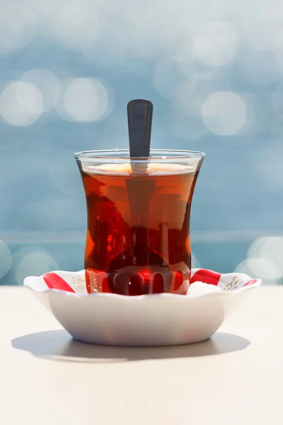 Turkish tea against bosphorus — Stock Photo, Image