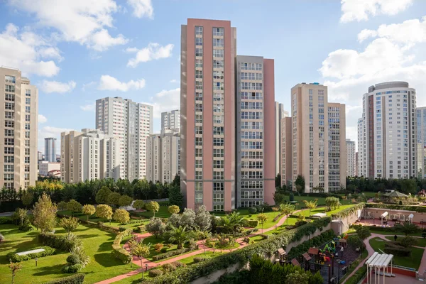 Edificios de apartamentos modernos — Foto de Stock