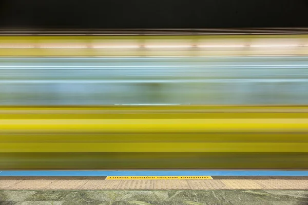 Metro en movimiento fondo abstracto — Foto de Stock