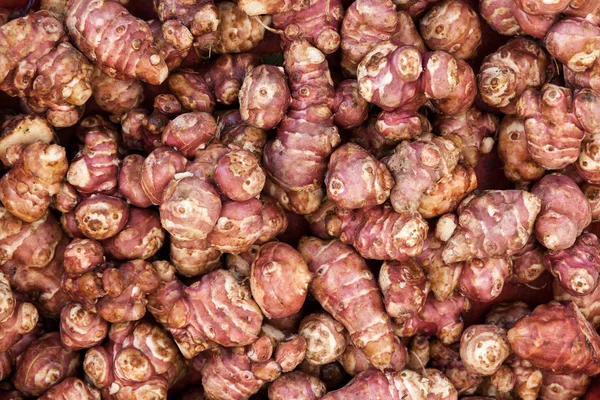 Taze Kudüs enginar yığını