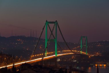 Geceleri Boğaz Köprüsü