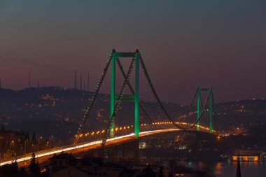 Geceleri Boğaz Köprüsü