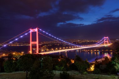 Istanbul'da Sultan Mehmet Köprüsü