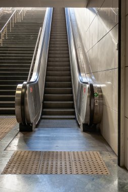 Metro İstasyonu yürüyen merdiven