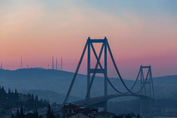 Puente del Bósforo al amanecer — Foto de Stock