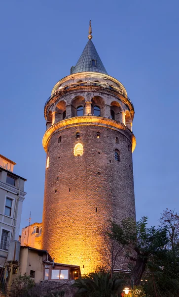 Torre de Galata com iluminação — Fotografia de Stock