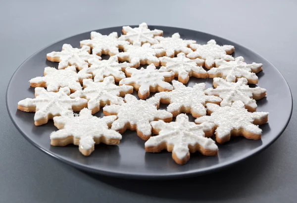 Biscuits de Noël en forme de flocon de neige — Photo